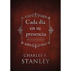 CADA DIA EN SU PRESENCIA