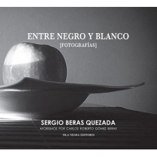 ENTRE NEGRO Y BLANCO